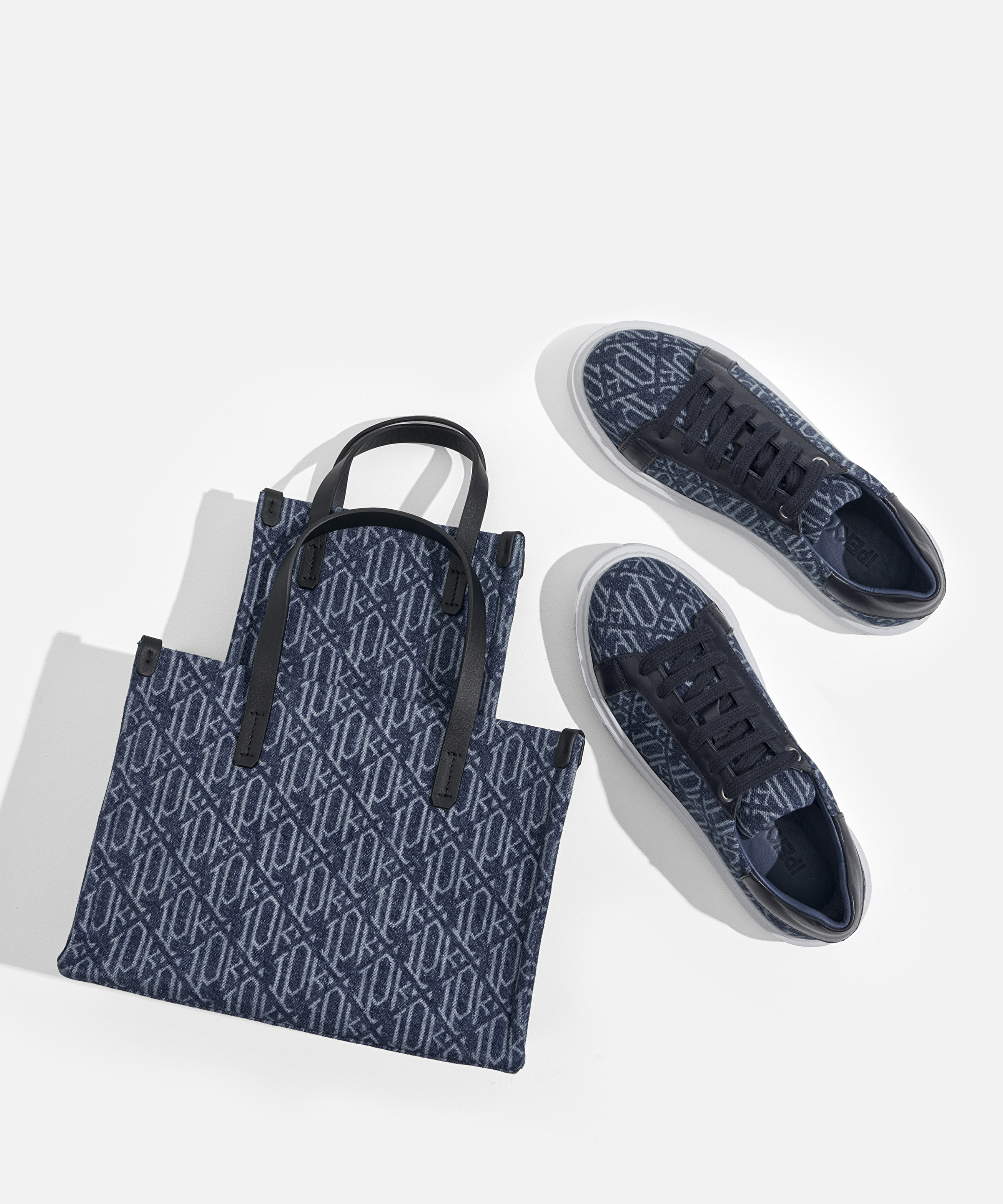 Monogram denim sneaker_3